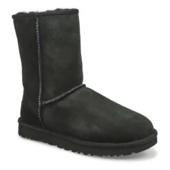 UGG Women's CLASSIC SHORT II Sheepskin Boot -